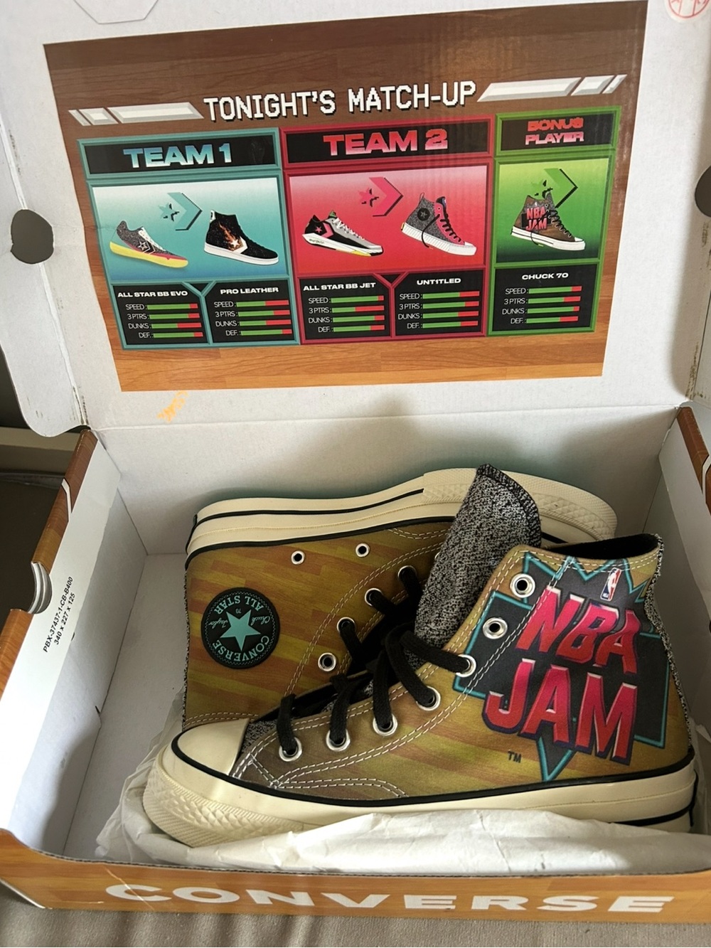 Converse Chuck 70  Hi NBA collaboration NEW IN BOX  SIZE 7 woman’s